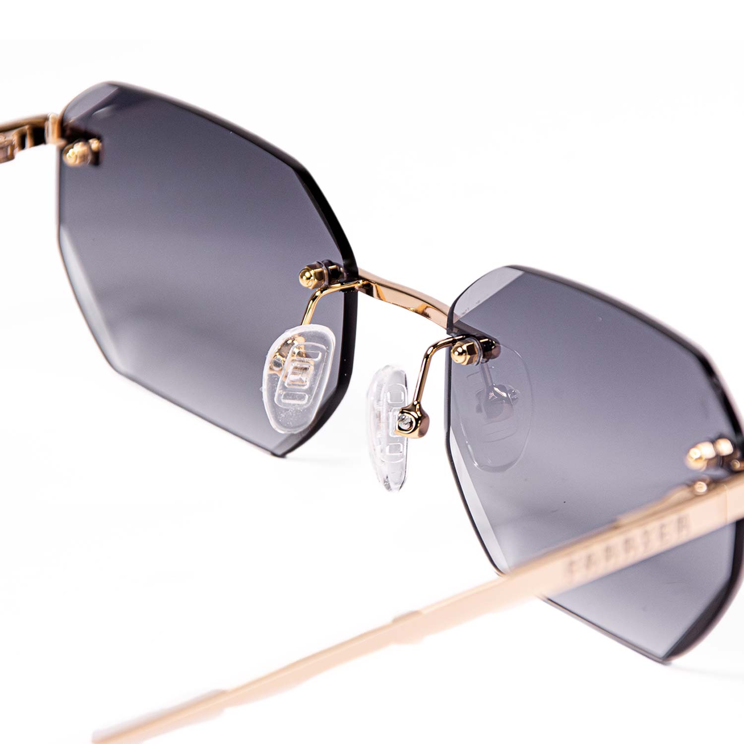 Randloze Bril Op Sterkte Grijs Transparant Doorzichtig Brysa Farrier Blanche Detail Neus Kussens